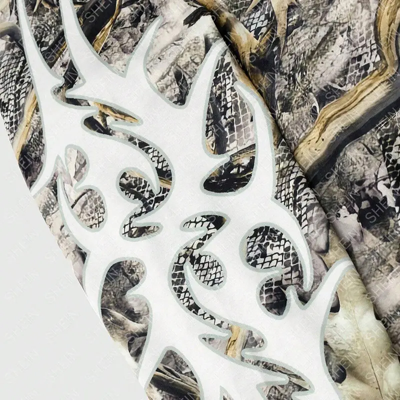 hongfeng offers custom camo hoodies with unique camouflage patchwork and silk prints.